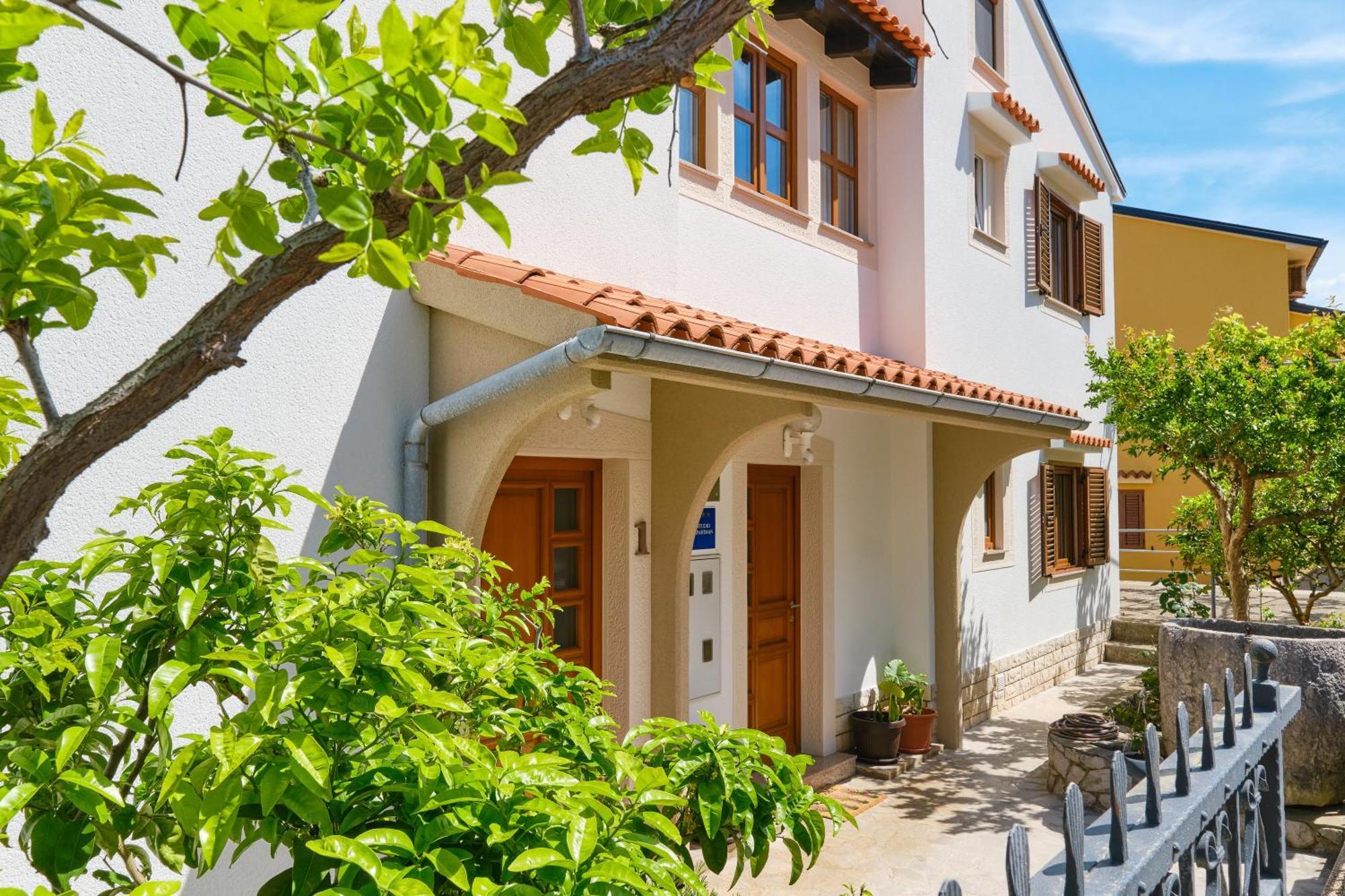 Apartments Anci Mali Lošinj Extérieur photo